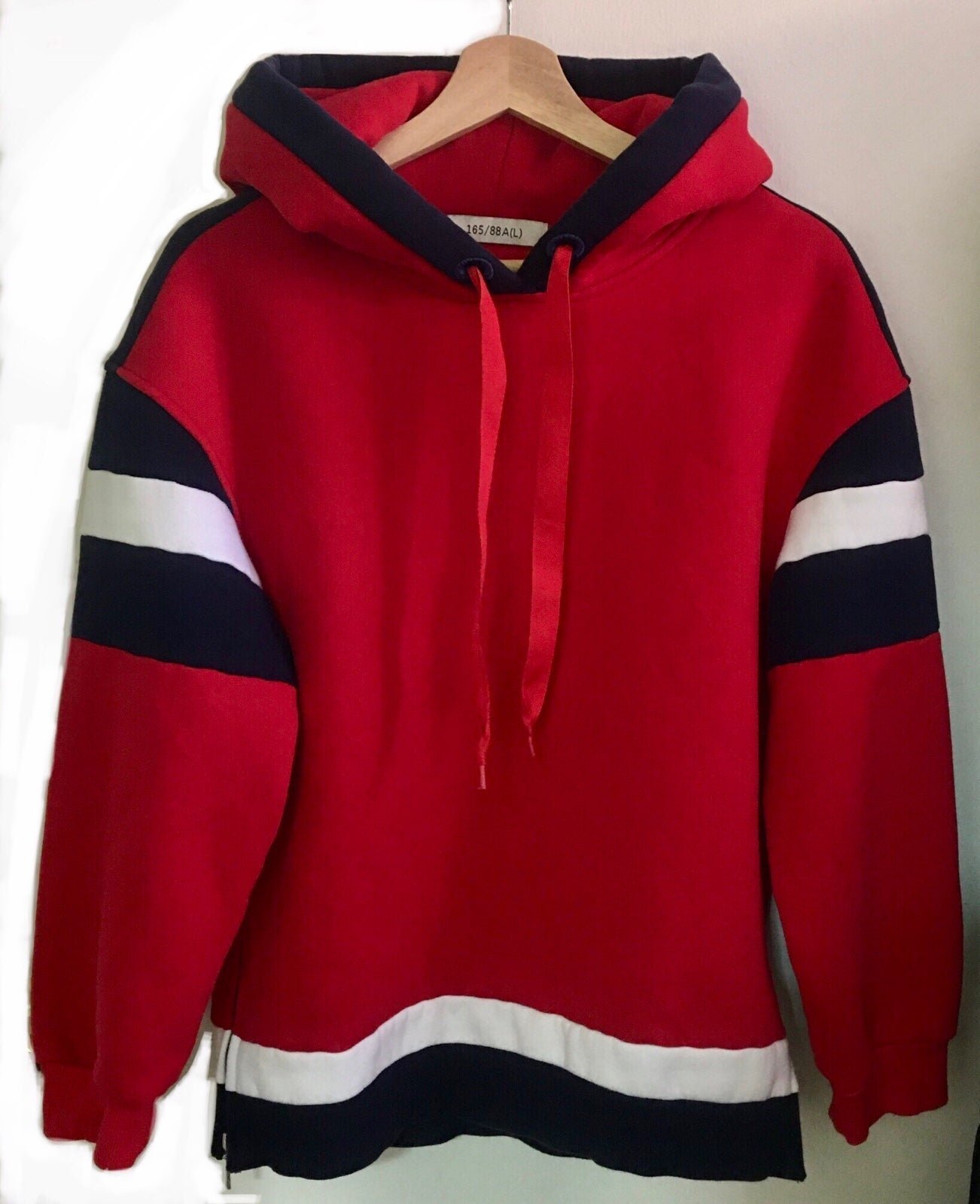 reasonable price Cute red hoodie good for Holidays ! o4