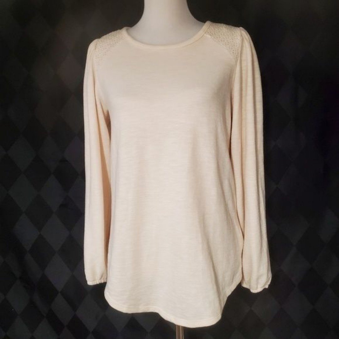 reasonable price LC Lauren Conrad Creamy Lace Cut Out O