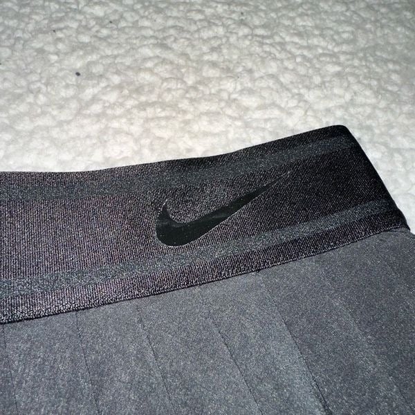 Comfortable Nike Women’s Pleated Black Golf Tennis Skort Size Medium NvsqtEUgR hot sale