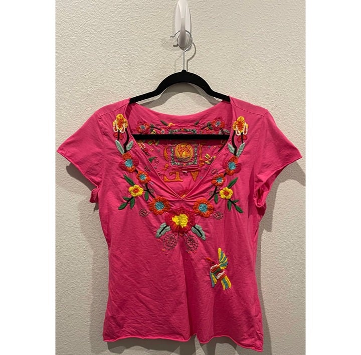 Exclusive JWLA Love Embroidered Flowers Bird Short Sleeve V-Neck Pink Blouse pRYdhVykA Online Exclusive