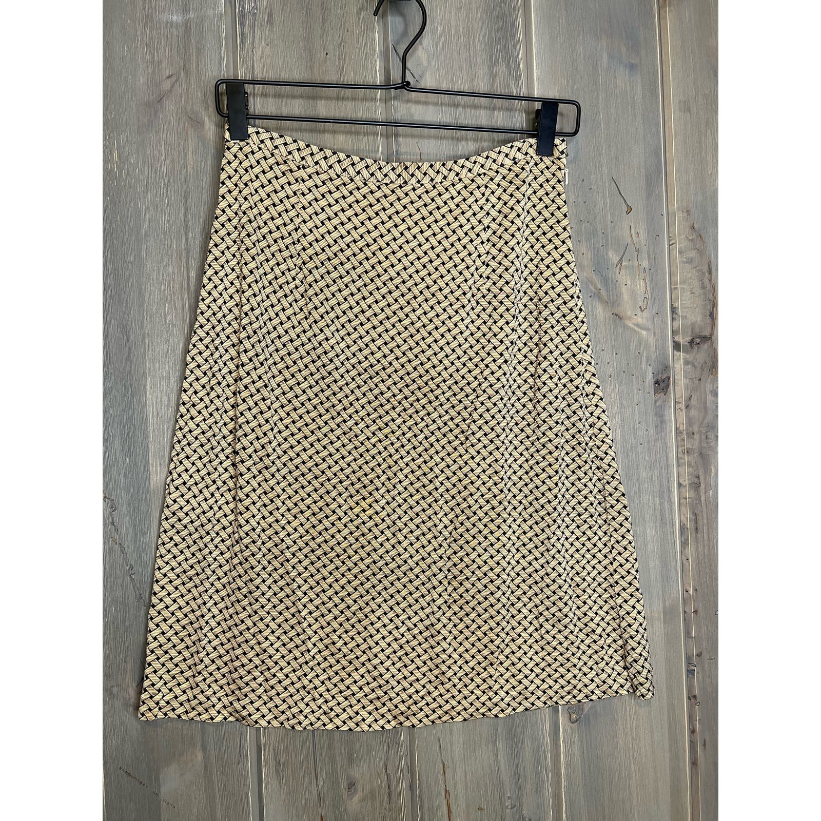 Perfect VTG Diane von Furstenberg Black/gold silk skirt, 6 OaImJnLSq best sale