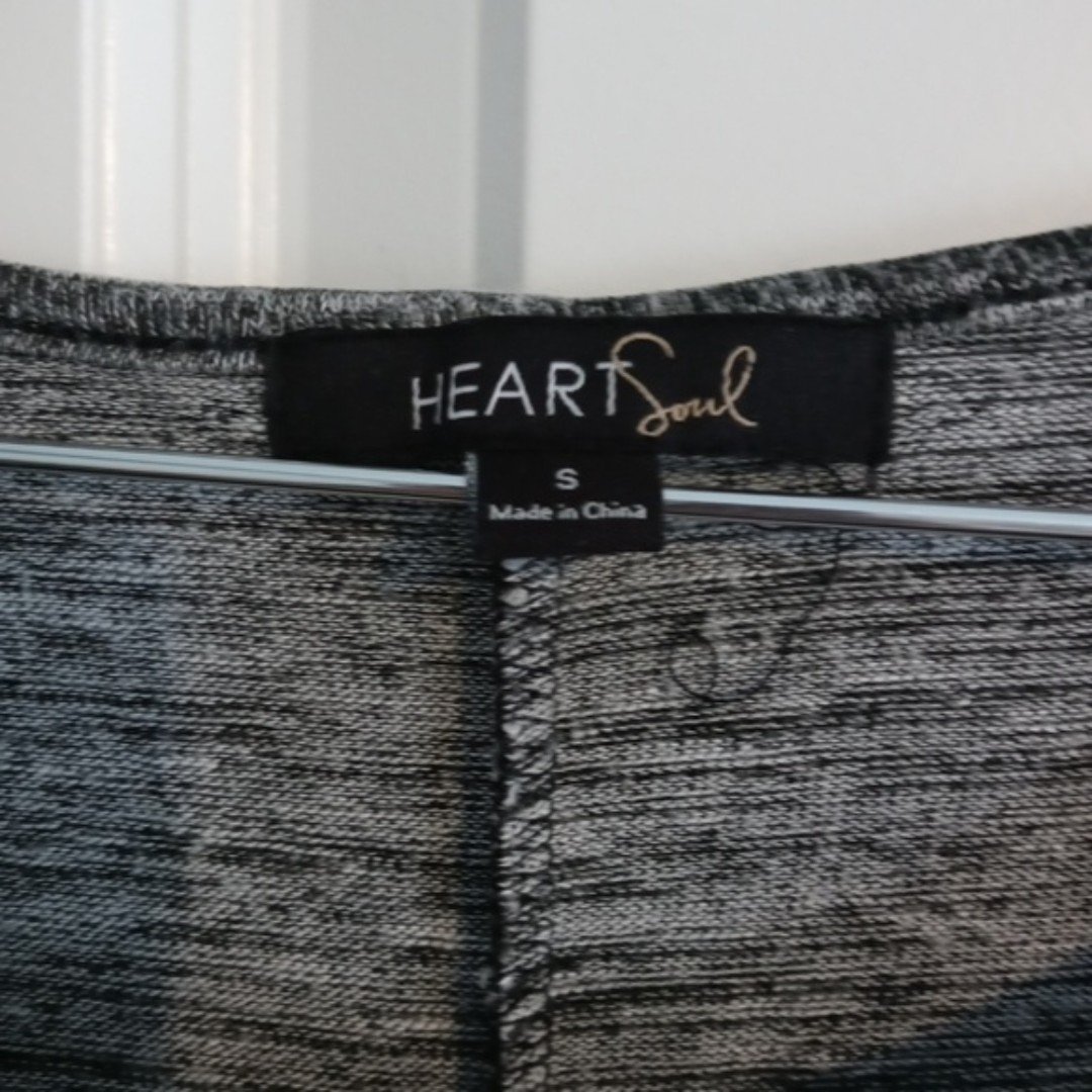 Promotions  Heart Soul Gray Cutout Sweater hOAahpkX0 New Style