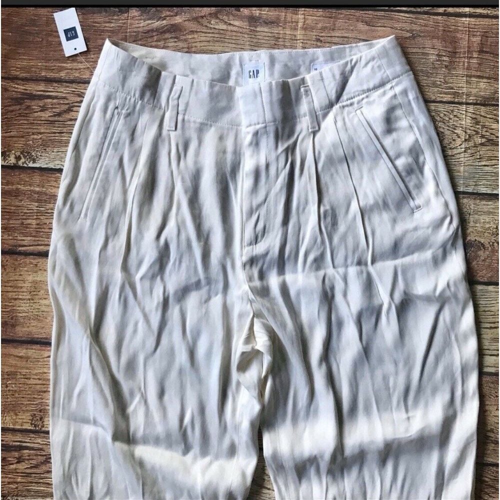 where to buy  Gap Women´s Pants  White  Size Tall 