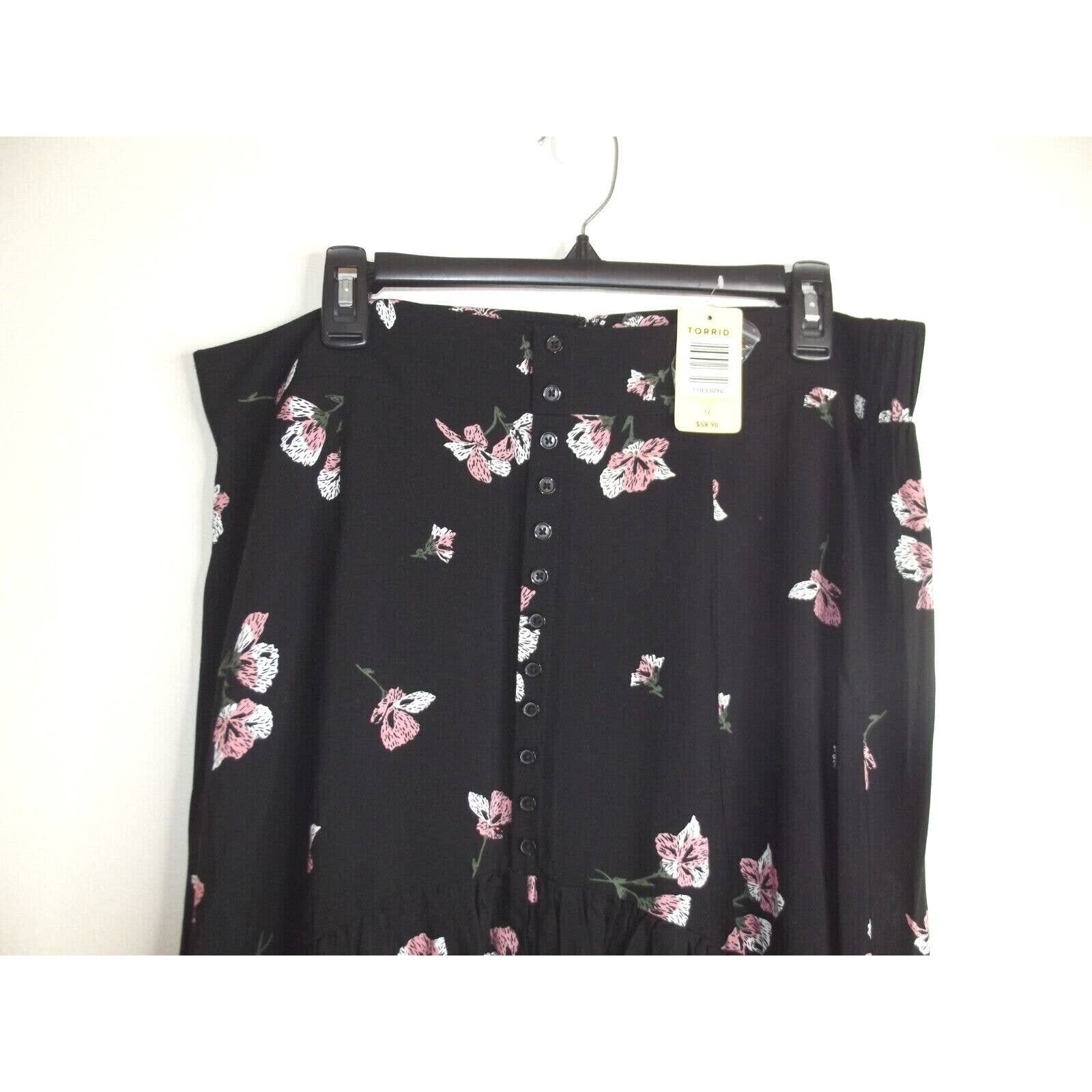 Discounted TORRID Womens Button Front Maxi SKIRT - Size 12 - Black Floral Challis NWT H12knvETQ Wholesale