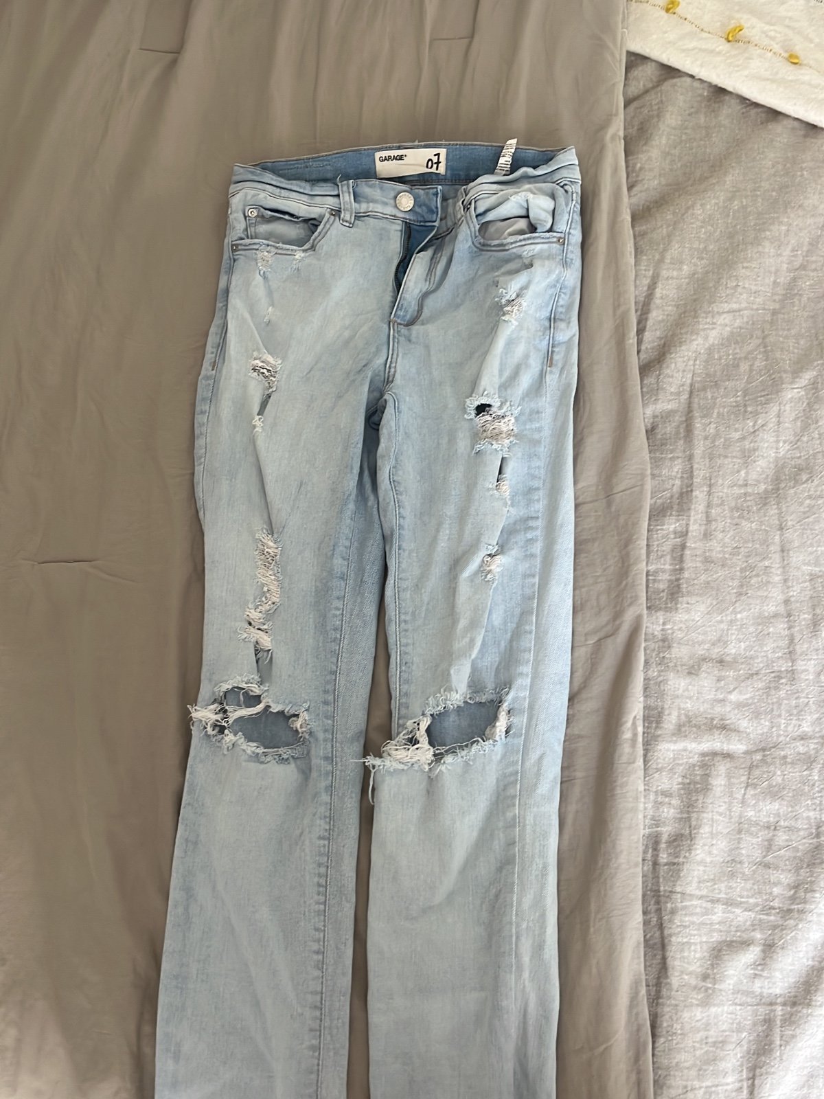 large discount Distressed mid rise toothpick jeans oKoO