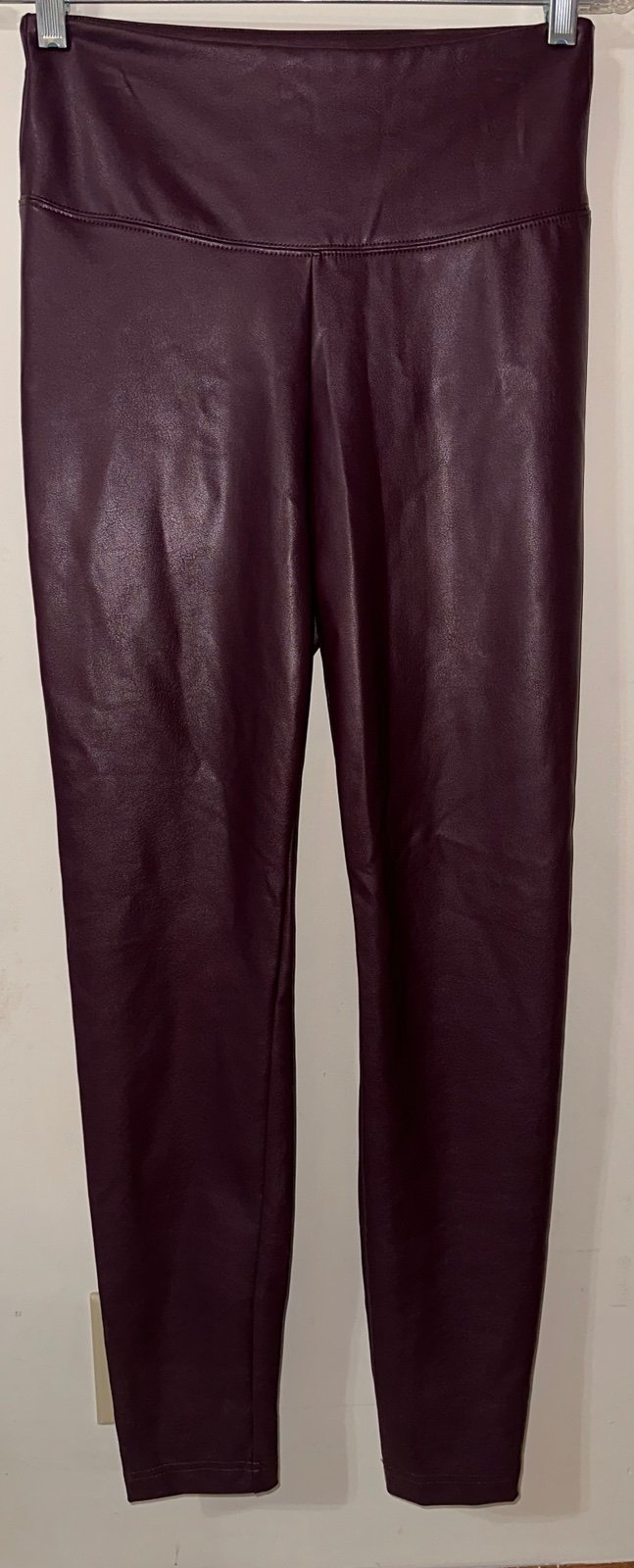 Simple WBHM Faux Leather Runway Leggings size 6R in Cab