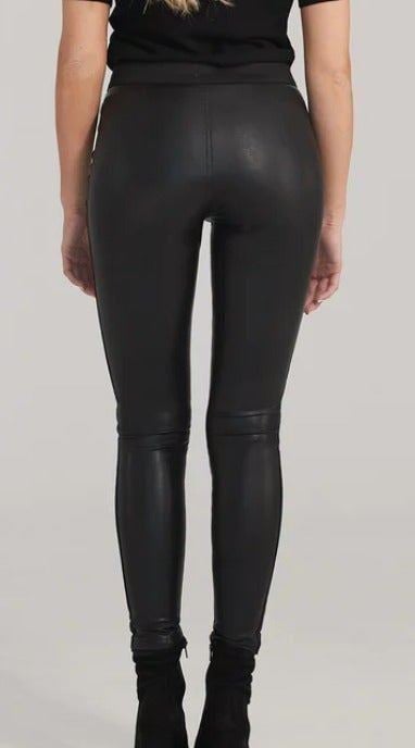 Beautiful NWT Cobra Black Faux Leather Rachel Skinny Jeans by Yoga Jeans, Size 27 (4) mQ8laBly2 well sale