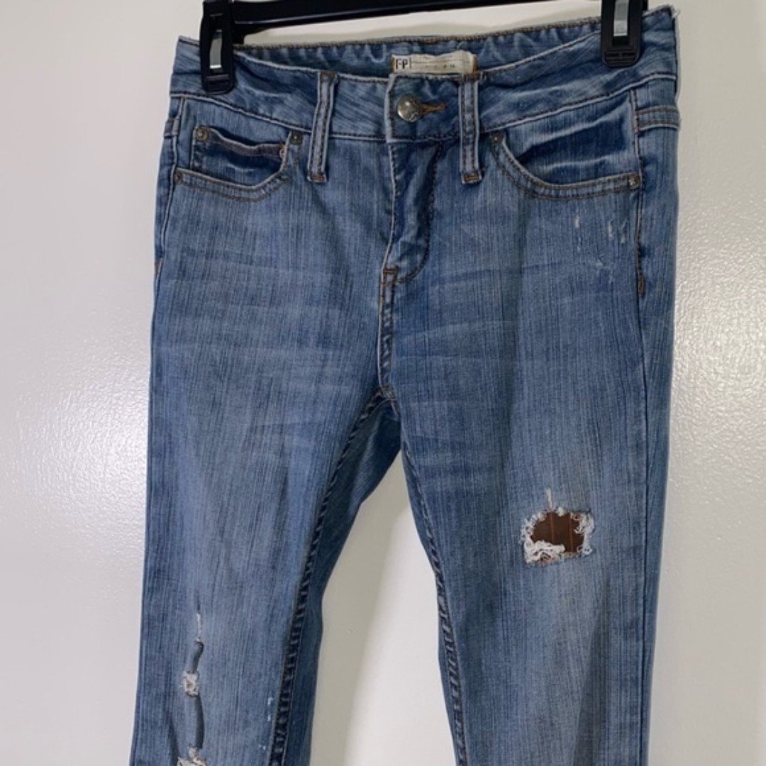 Personality Free People Bell Bottom flare distressed lo