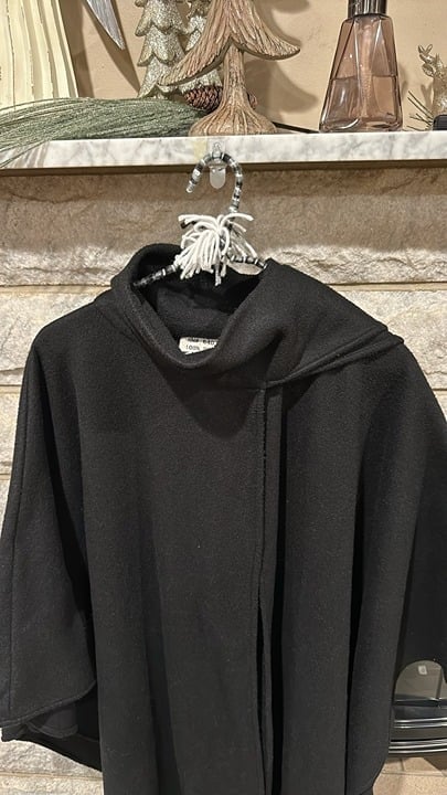Perfect Fleece shawl/poncho with Velcro neck closure one size FZlAO2G6r High Quaity