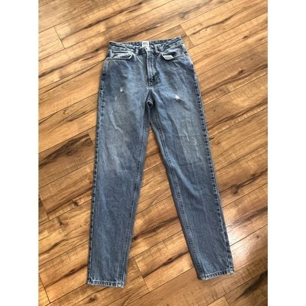 Special offer  BDG Urban Outfitters size 25 mom jeans h