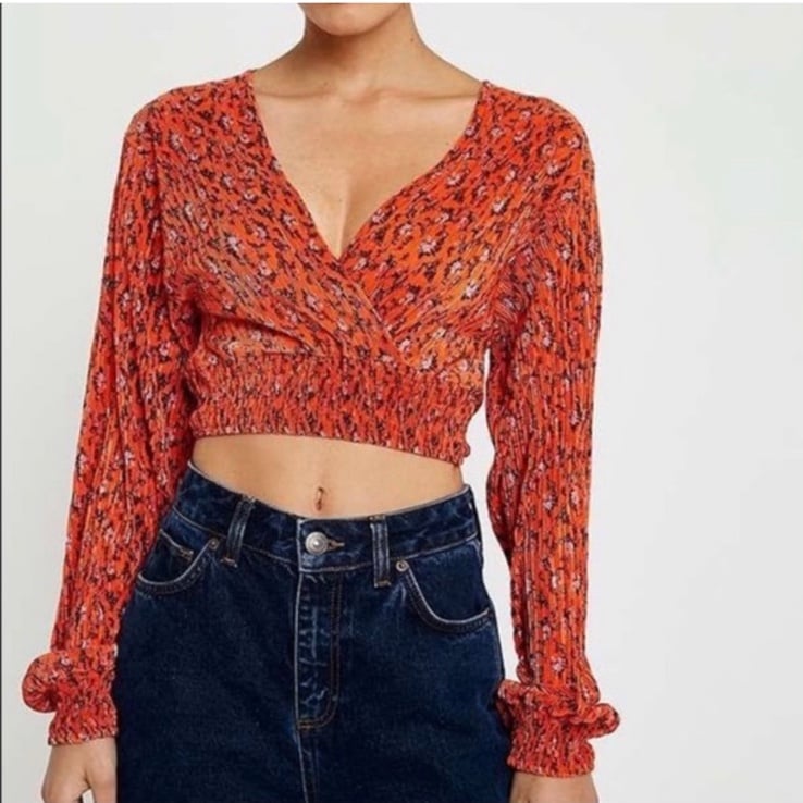 Amazing Urban Outfitters Orange Floral Plisse Wrap Top 