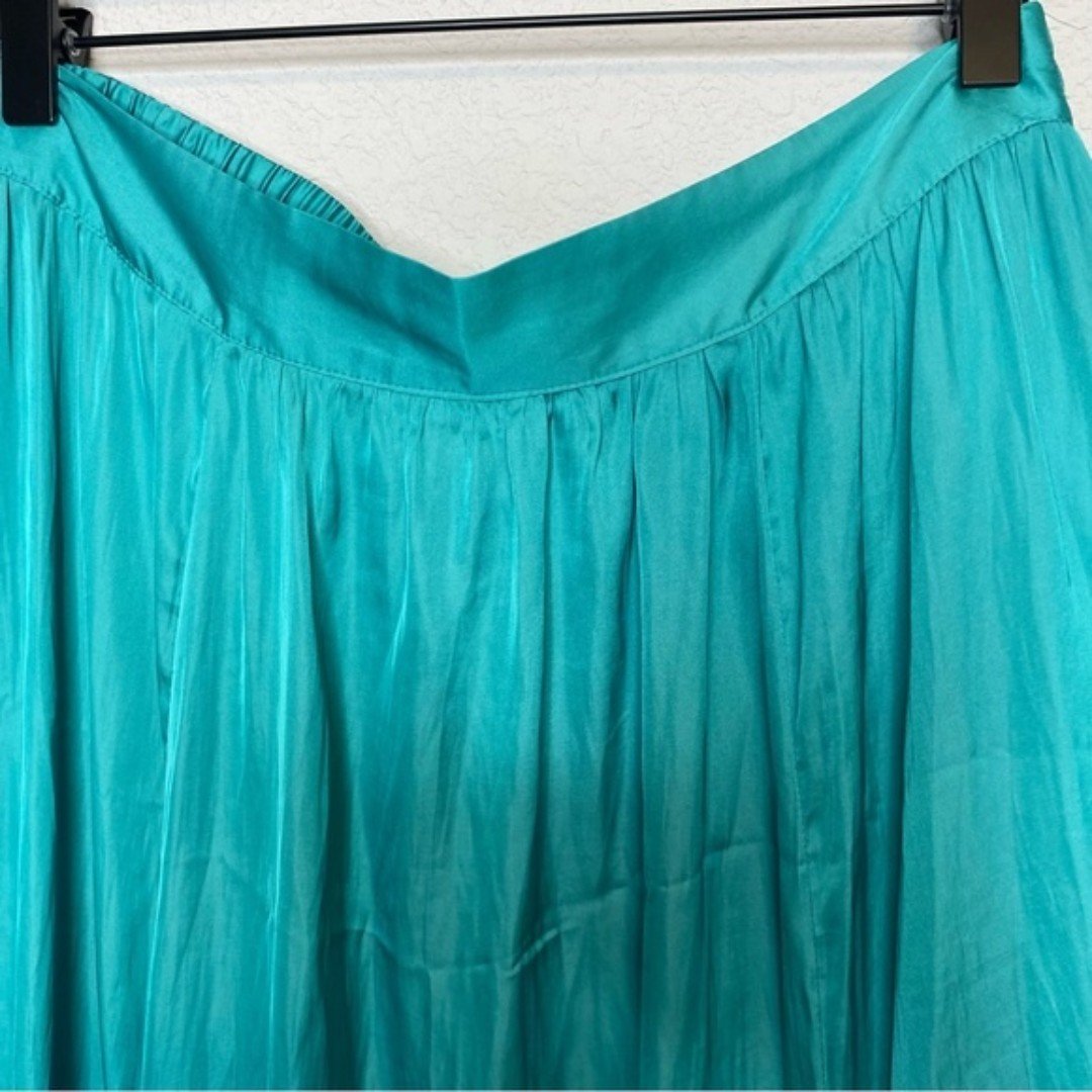 Beautiful NWT! Chico´s Women Maxi Skirt 0.5 Size 6 Dark Aqua Satin Pleated Lightweight lOMIjs61Y well sale