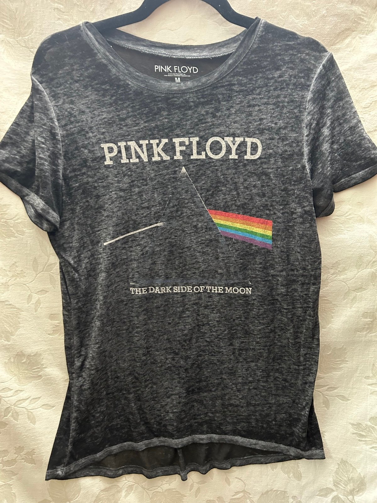 Affordable Never worn Pink Floyd Size Medium Graphic T-