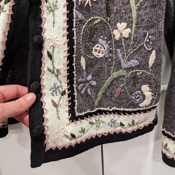 Authentic VINTAGE Dressbarn flower embroidered knit cardigan sweater k6ktV9vX7 High Quaity