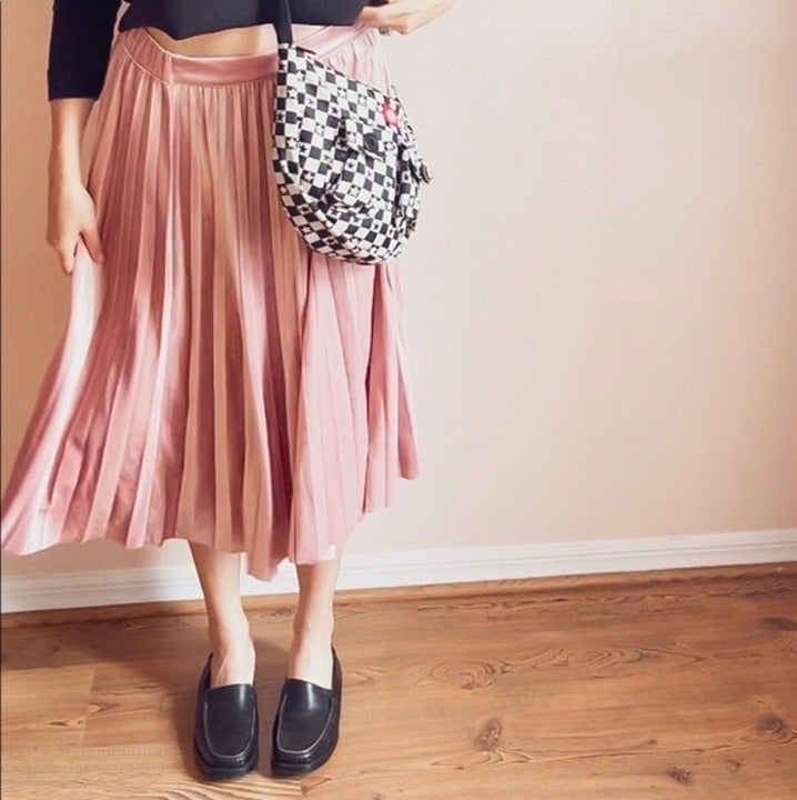 Personality NWOT Simply Styled Petite Pink Velvet Pleated Skirt - Size M ojwpMKLOM Factory Price
