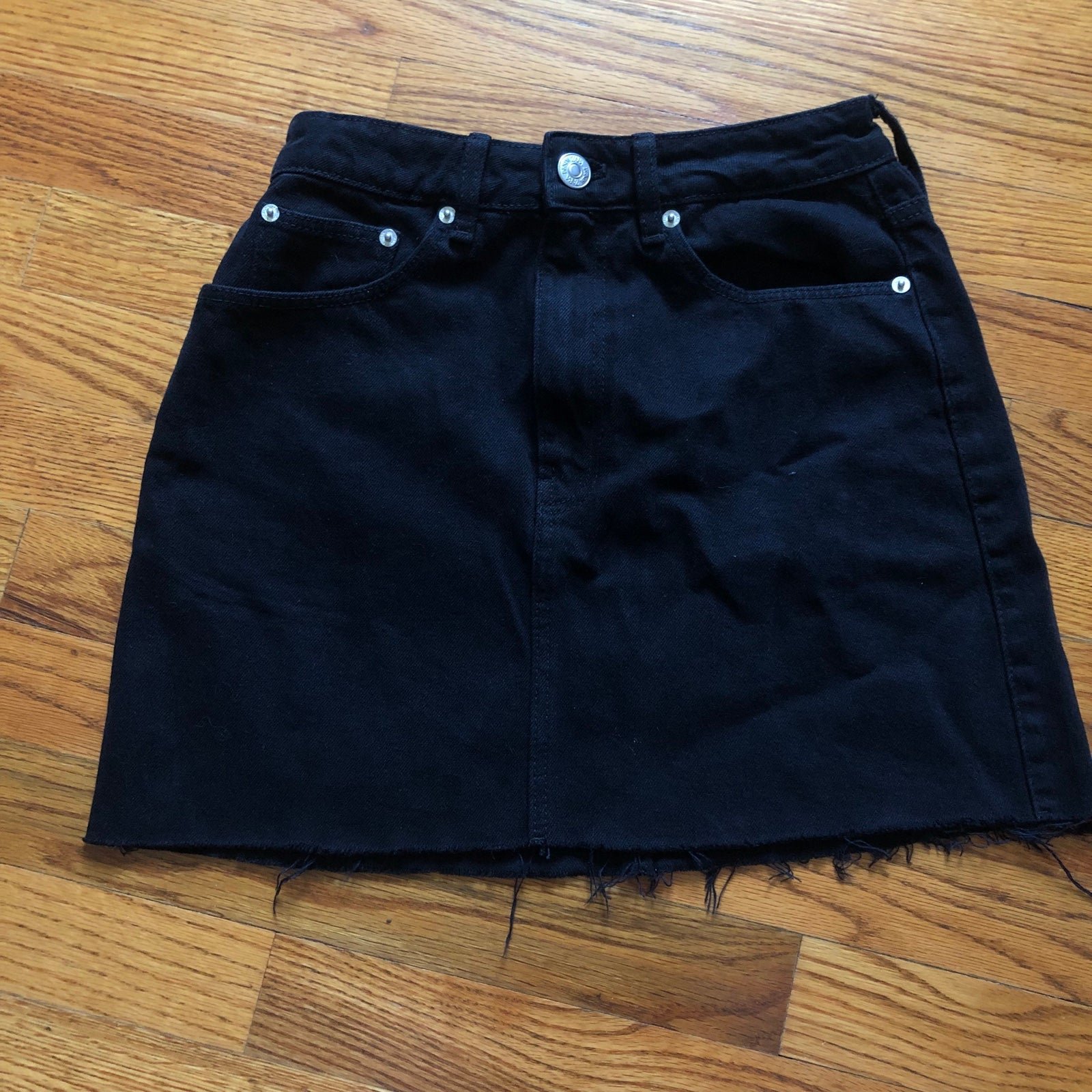 Popular Women’s Zara Black Jean Denim Skirt  Size Extra Small, 5 pocket, raw hem OQoIxAgur outlet online shop