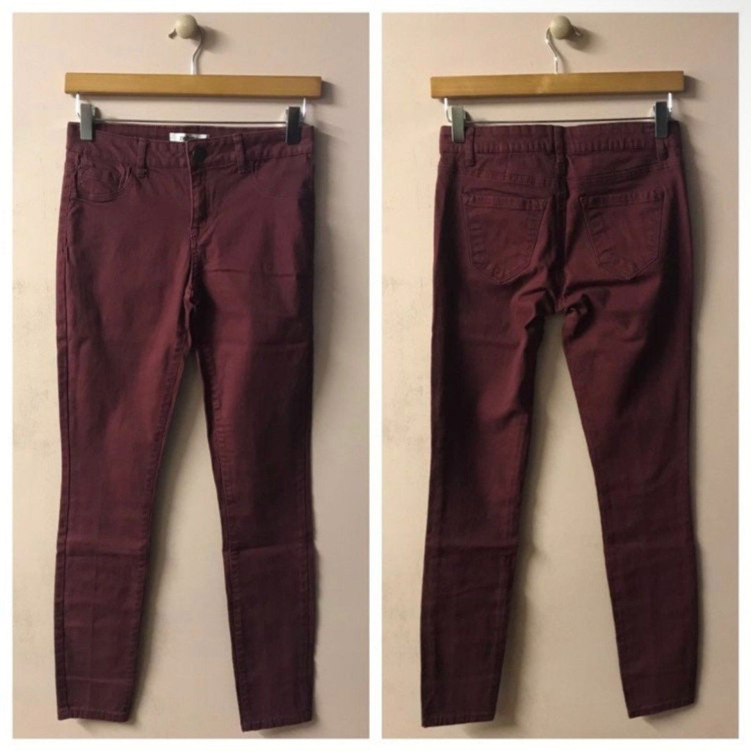 Stylish Charlotte Russe Burgundy Low Rise Skinny Jeans 