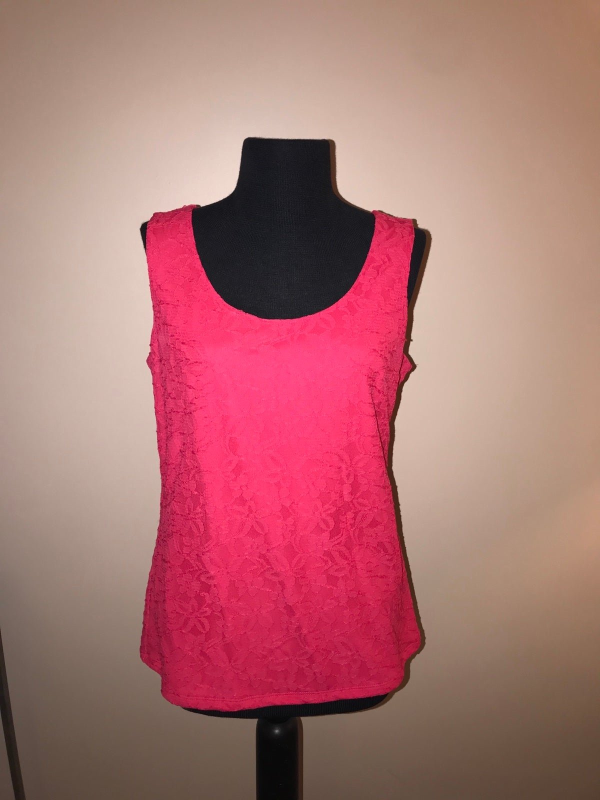 Great Dana Buchman pink lace overlay top size S gh1zKEd