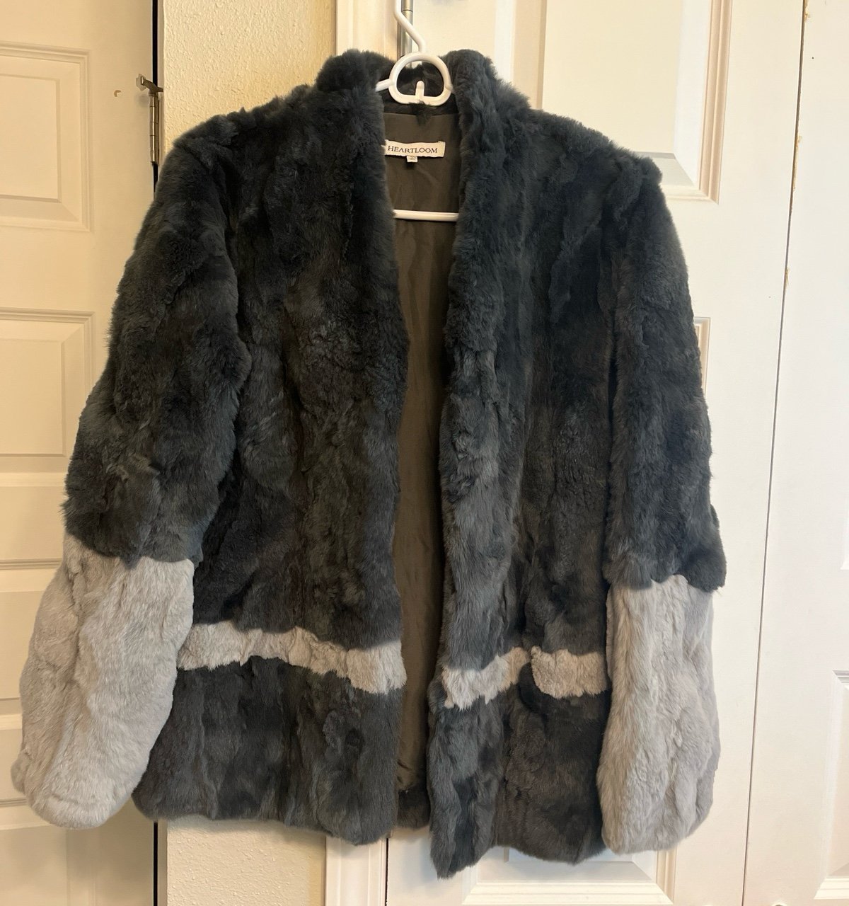 Stylish Heartloom Fur Jacket ~ Charcoal & Light Gray oEj3iGOtT all for you