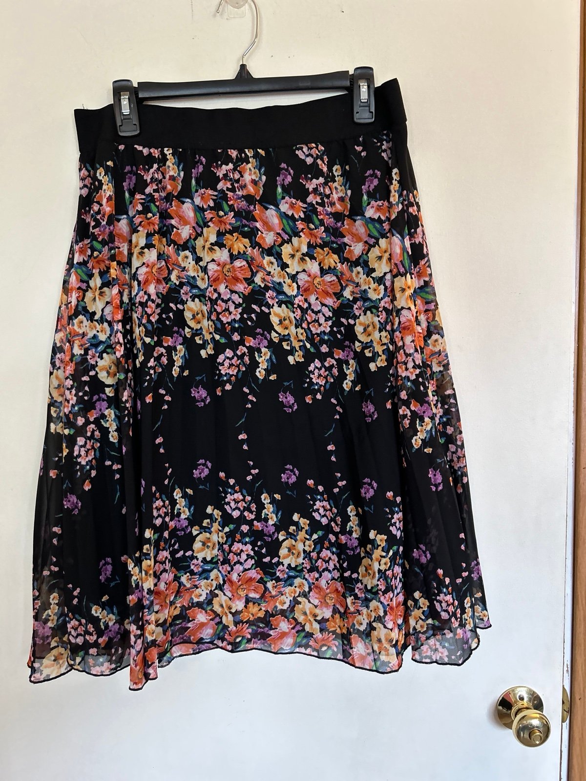 Elegant Compagnie Nouvelle Skirts Floral Pleated Skirt 