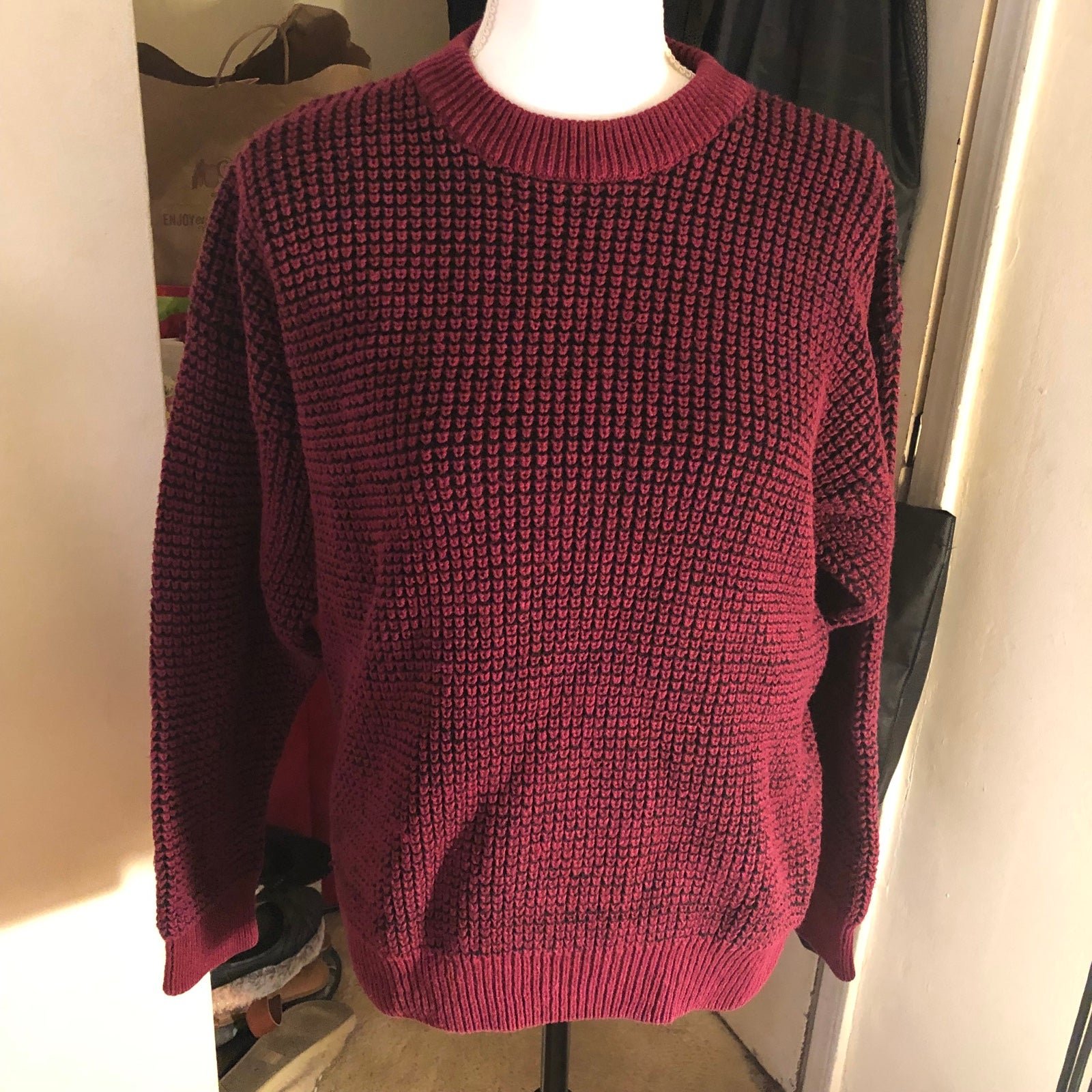 Classic Vintage 90’s red and black waffle knit jumper s