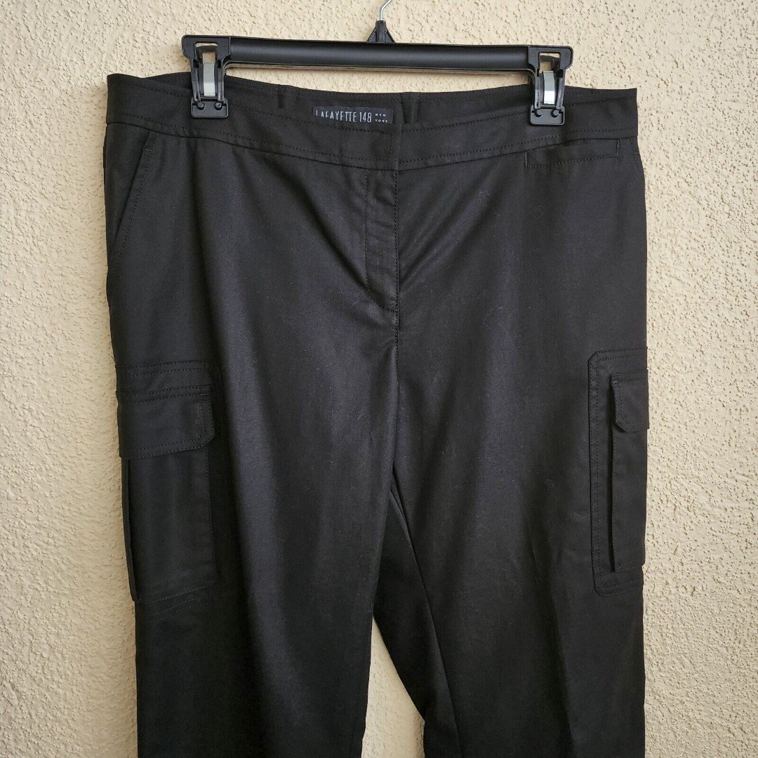 Great Lafayette 148 New York Cargo Pants Straight Leg Black Pants Size 8 34