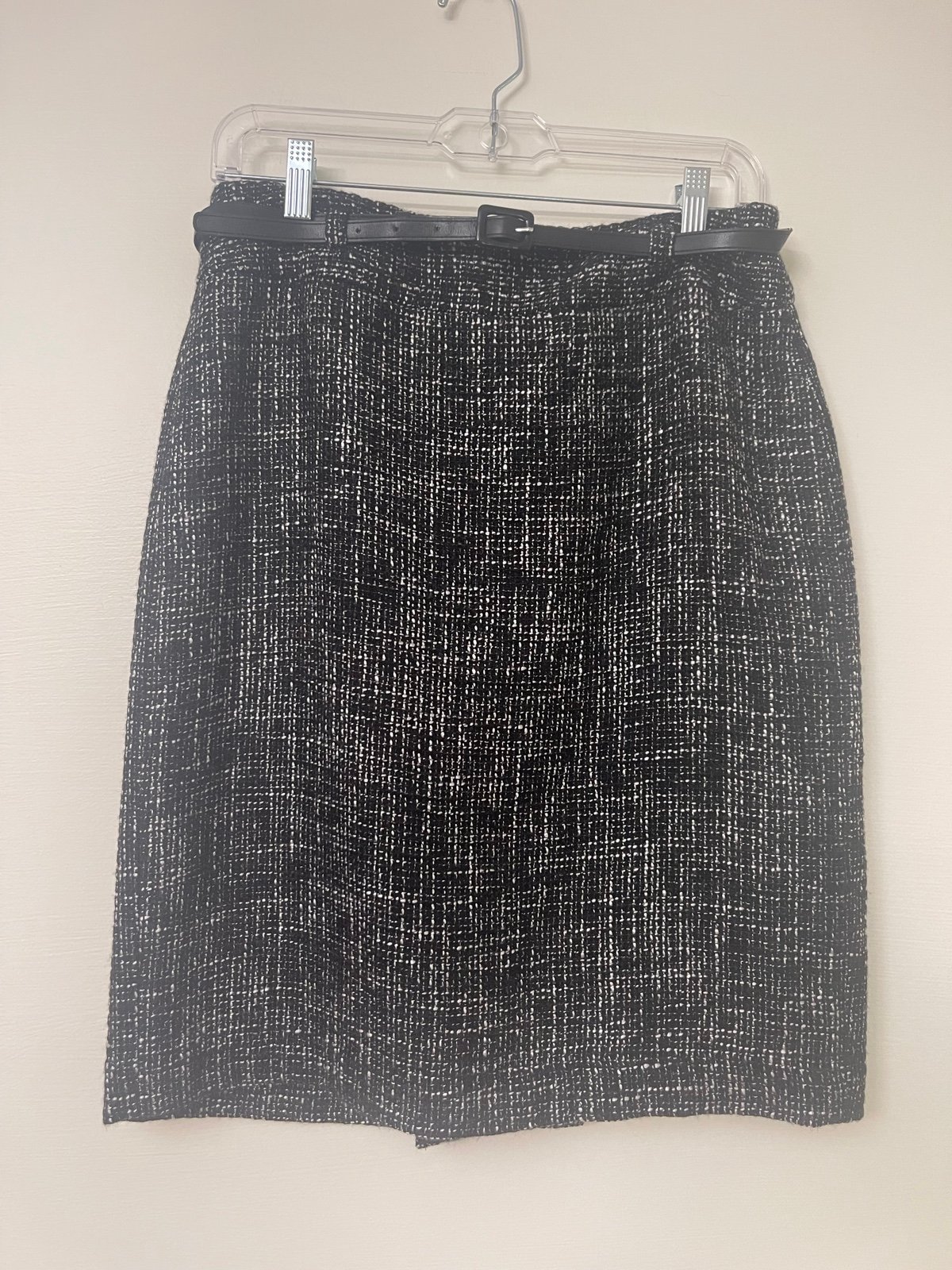 Exclusive Ann Taylor Loft Belted Pencil Skirt Size 6 pH