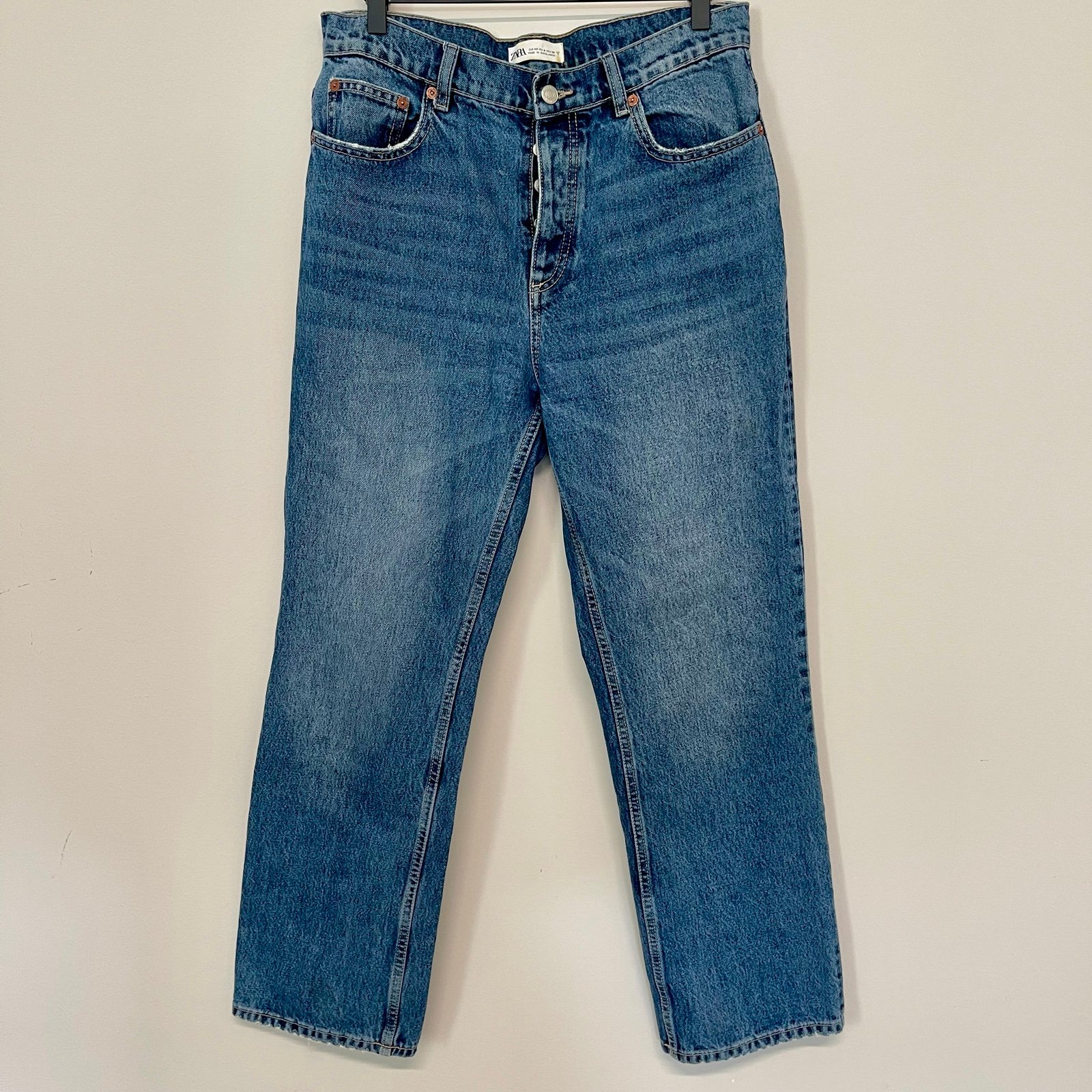where to buy  Zara Straight Leg Blue Medium Wash Denim Jeans Pockets & Button Fly Women Size 8 klms2f2mR Novel 