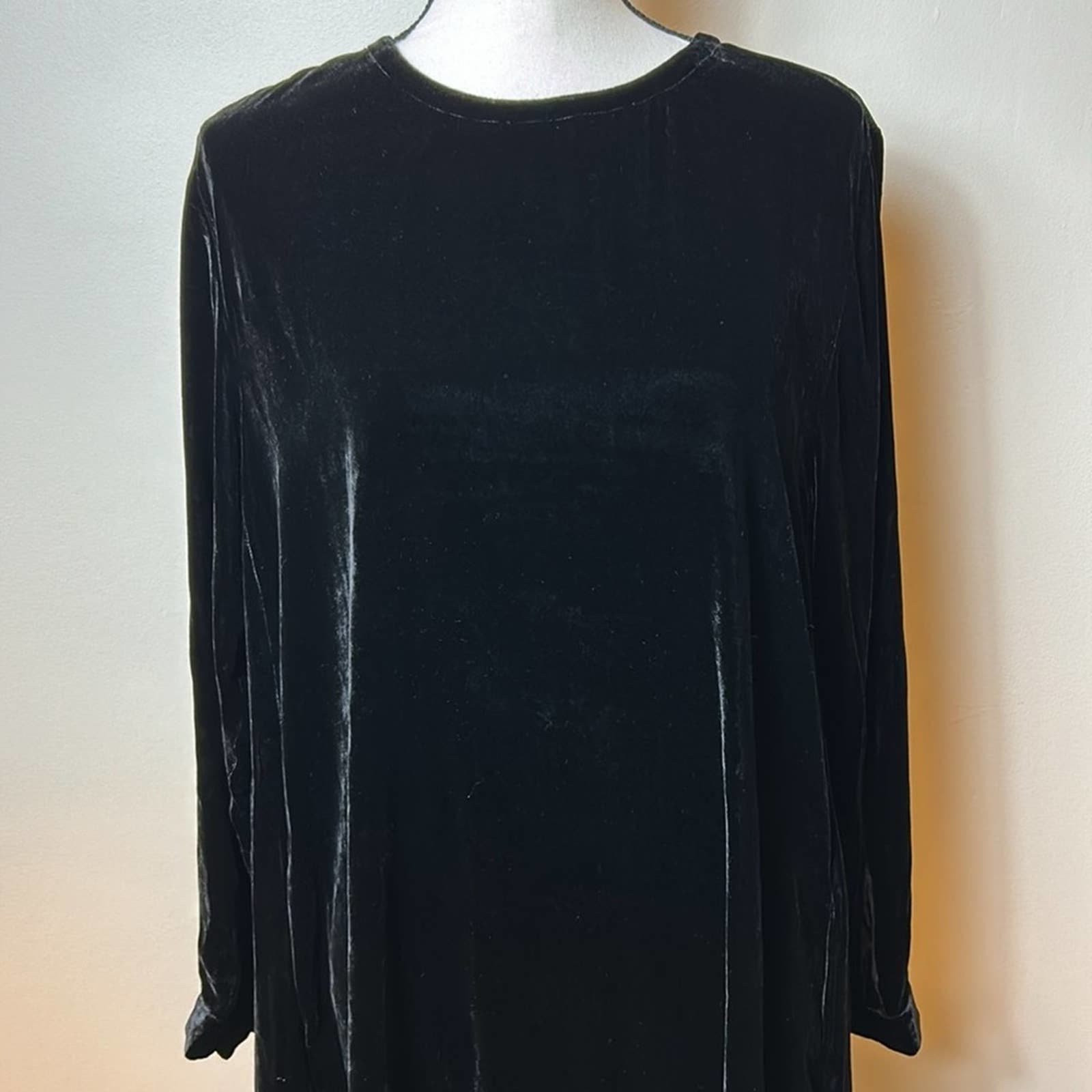 big discount NWT Eileen Fisher black Velvet silk blend Crew Neck Dress, S HKjpPpZaS hot sale