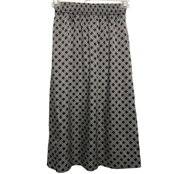 big discount H&M Women´s Black and White Skirt Mid