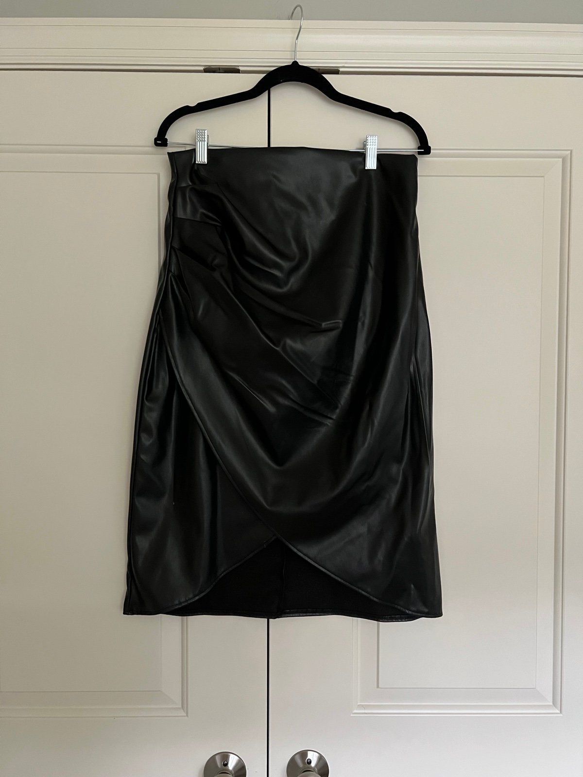 cheapest place to buy  Black vegan leather midi skirt p7j1awJVa Outlet Store