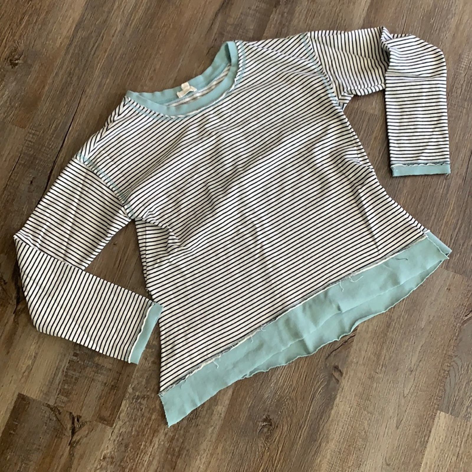 high discount Hem & Thread Striped Pullover Knit Sweatshirt Sz S gLsmI1mg6 on sale