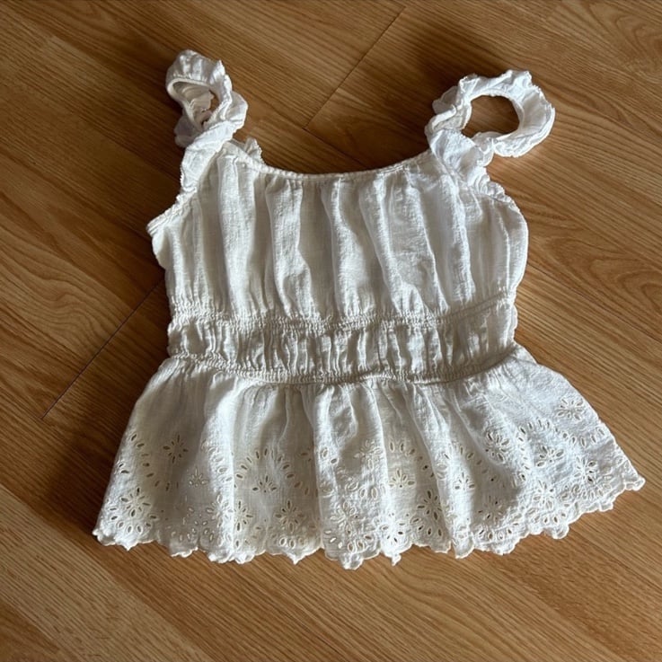 large selection Old Navy Crème Ruffle Strap Top Women’s