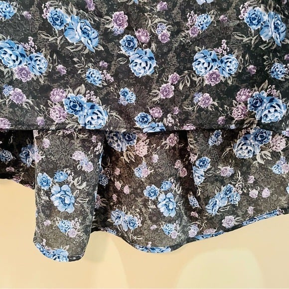 save up to 70% Torrid Black and Blue Floral High Low Blouse 1X OW5YTi2D3 outlet online shop