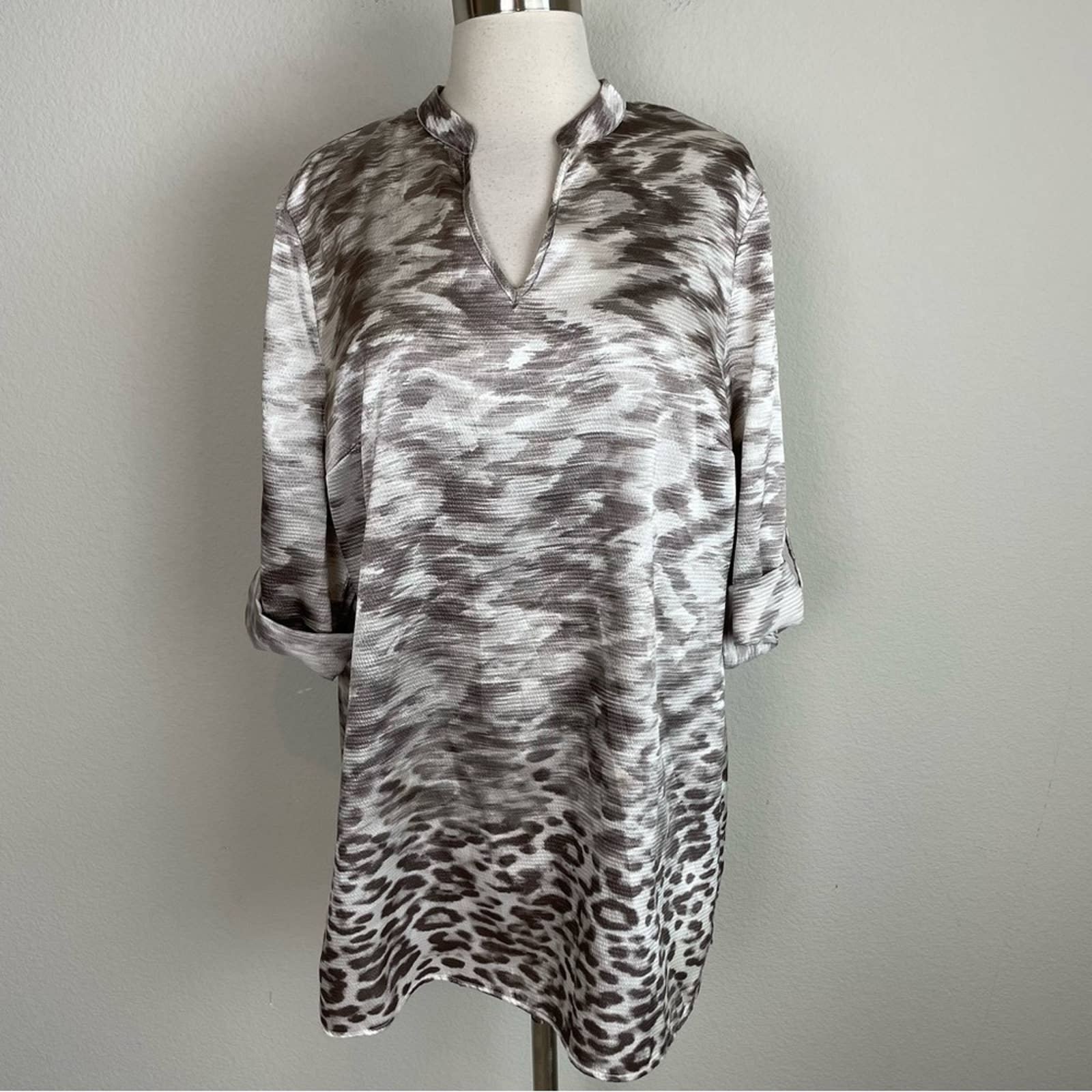 the Lowest price Chico´s Travelers Brown Tan Animal Print 3/4 Sleeve Tunic Top 2 KbCtiQNNB Hot Sale