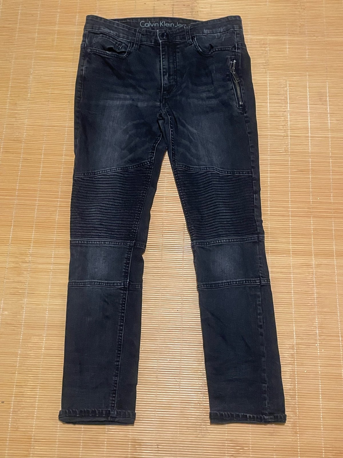Stylish Calvin Klein jeans fZ4M1m6Wa Buying Cheap