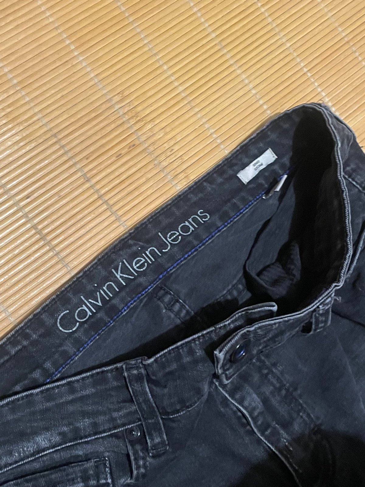 Stylish Calvin Klein jeans fZ4M1m6Wa Buying Cheap