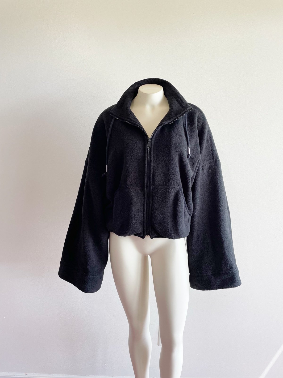 Special offer  Free People Movement Climb High Fleece Crop Jacket Black Small FucwqsutM Great