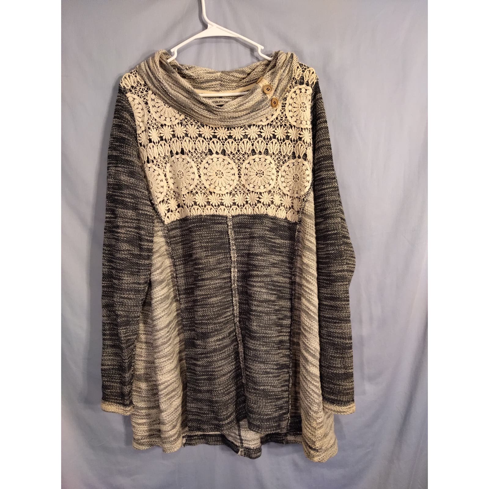where to buy  Maurices Gray and White Heavy Knit Tunic 