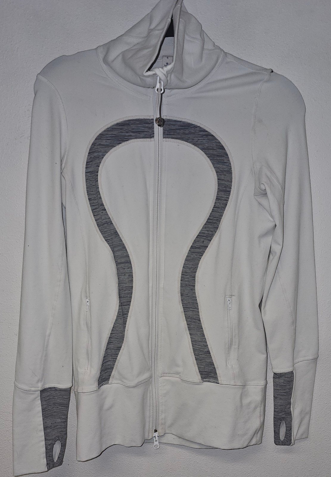Exclusive Lululemon White Gray Athletic Jacket Sweater 