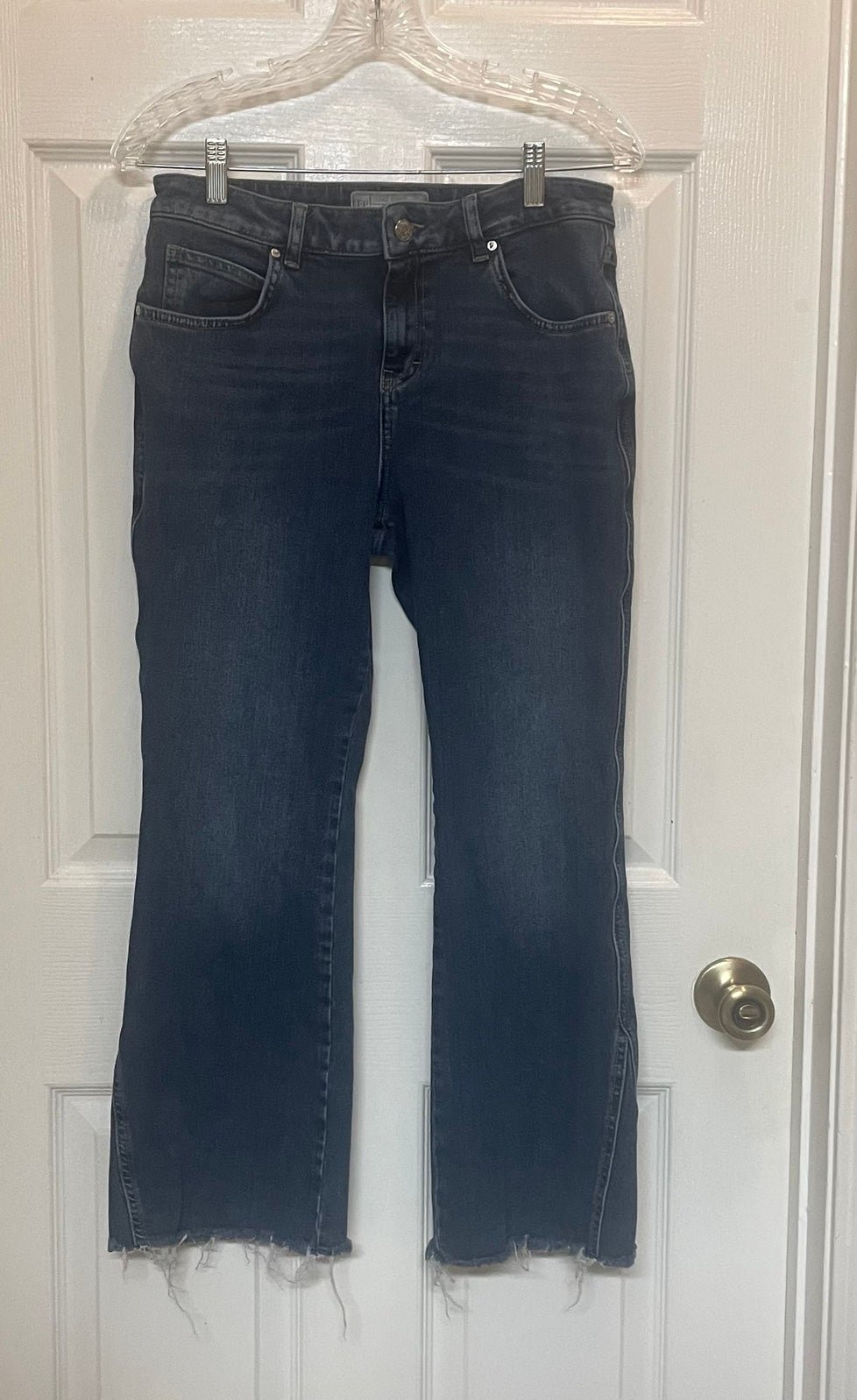 high discount Free People Jeans Flare Bell Bottom Raw Hem Ankle Size 30 J8dBxsugH Discount