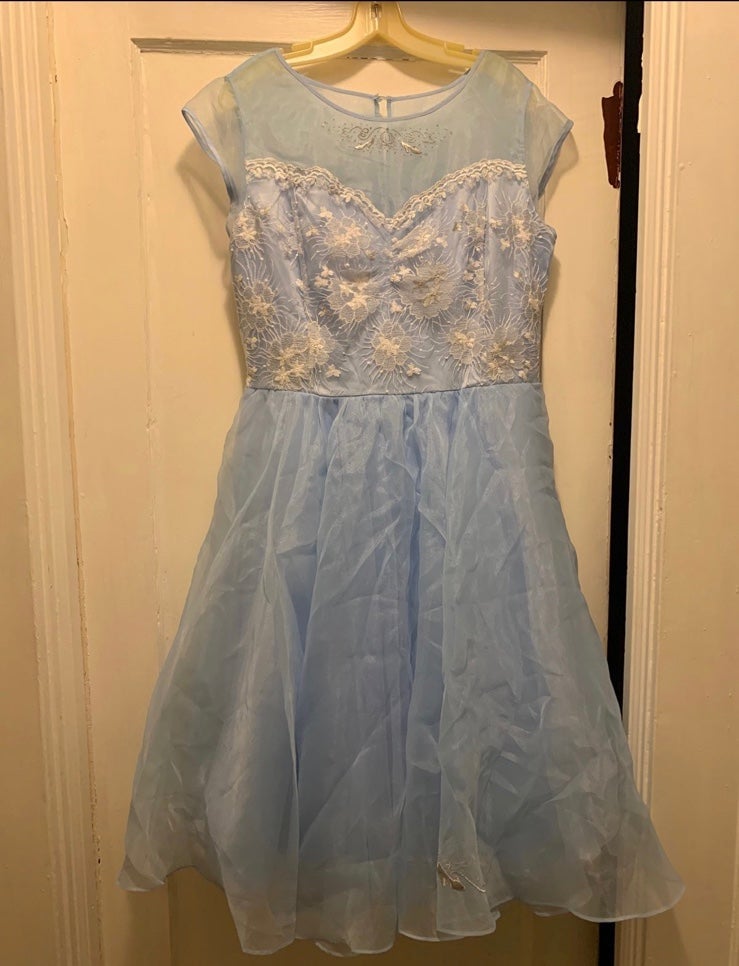 Perfect Disney dress shop cinderella dress size large b