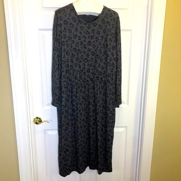 save up to 70% Old Navy Long Sleeve Animal Print Dress hIq8QM02N Everyday Low Prices