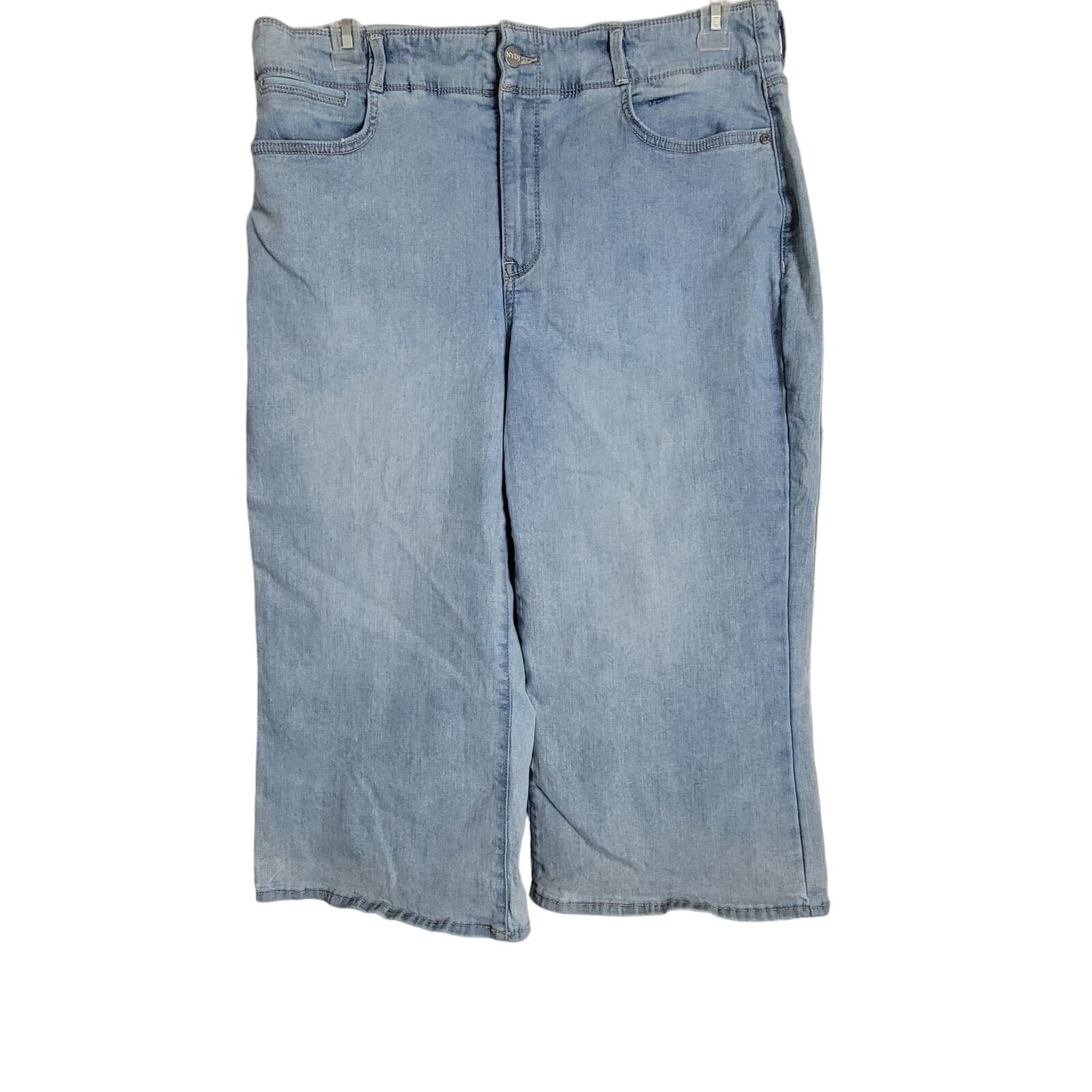 Beautiful NYDJ Woman´s Jeans Size 16P Wide Leg Lif