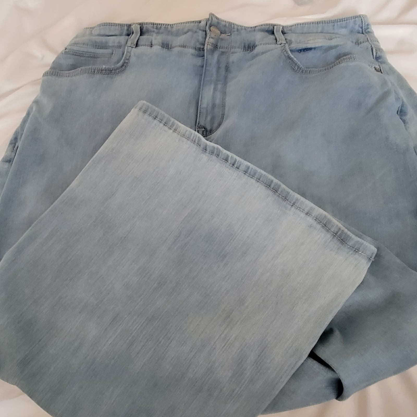 Beautiful NYDJ Woman´s Jeans Size 16P Wide Leg Lift x Tuck Technology Inseam 20 inches lm5jDGnYt all for you