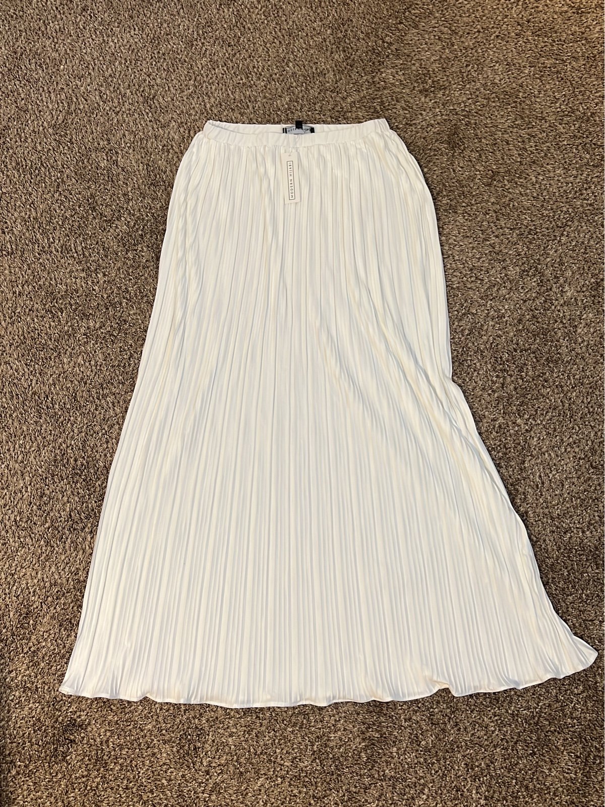 the Lowest price White Pleated Maxi Skirt Size Large K04lXSCu6 Store Online
