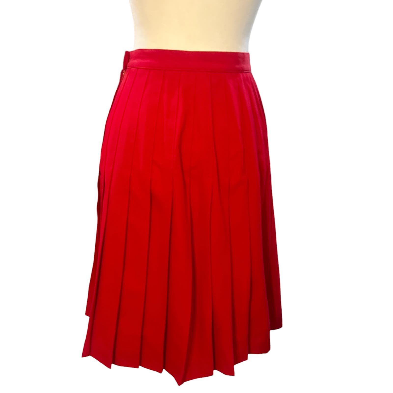 Classic VINTAGE Austin Reed Pleated Wool Red Midi Skirt Size 4 oe3x2UOdc Outlet Store