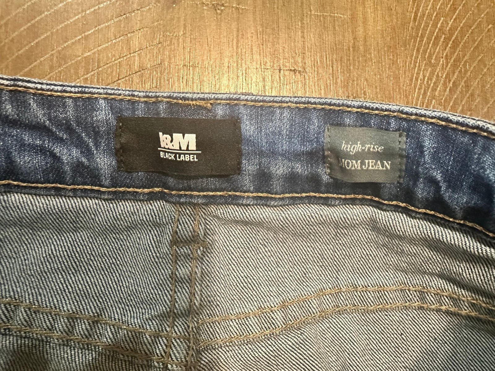 Comfortable I&M Black Label Premium Denim High Rise Mom Jeans Distressed Medium Wash Size 3 LbtnPmR58 Hot Sale