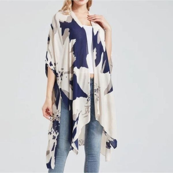 where to buy  Women´s White Navy Blue Casual Print