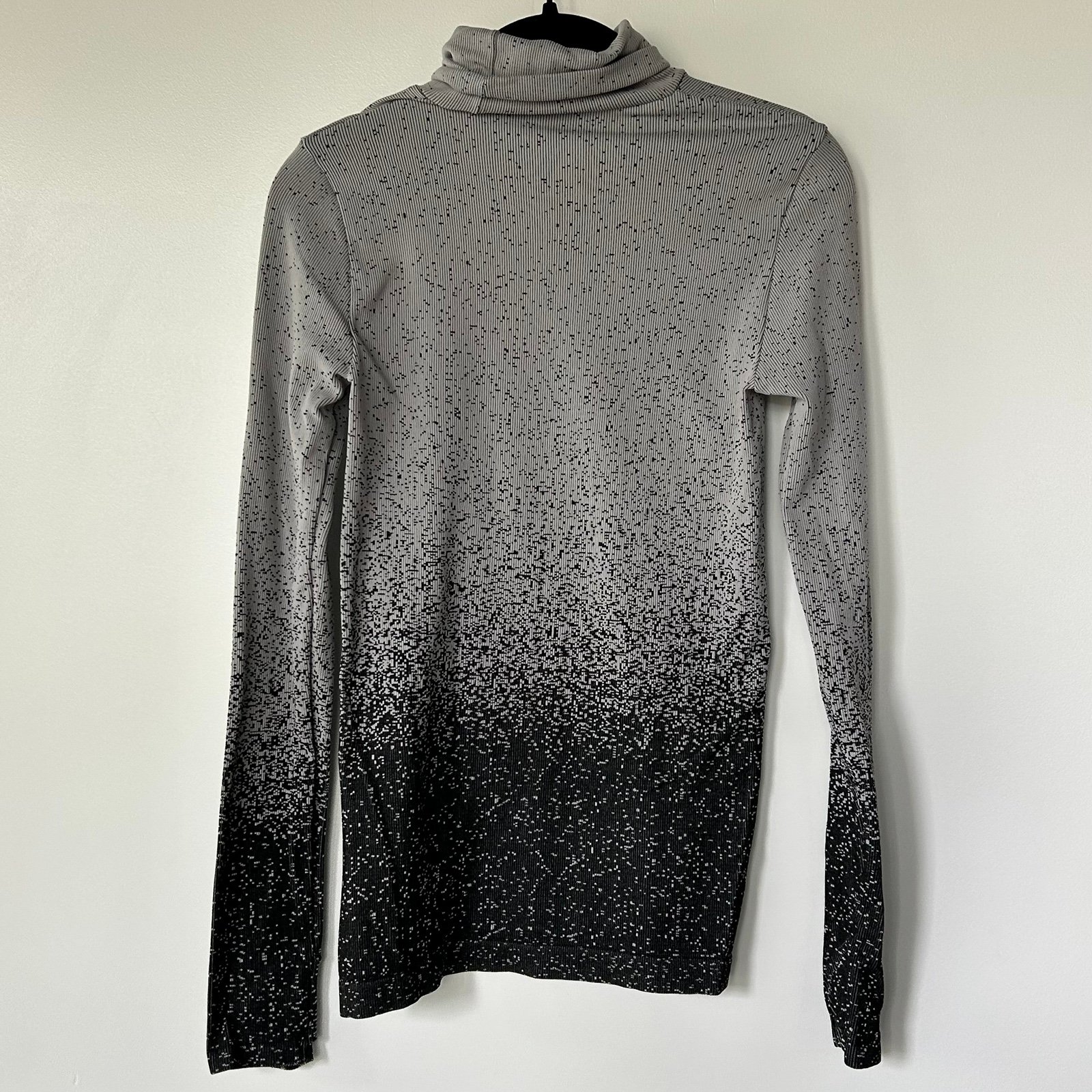 cheapest place to buy  Athleta Flurry Blizzard Gradient Turtleneck Top Size XS OTva2fgiV just for you